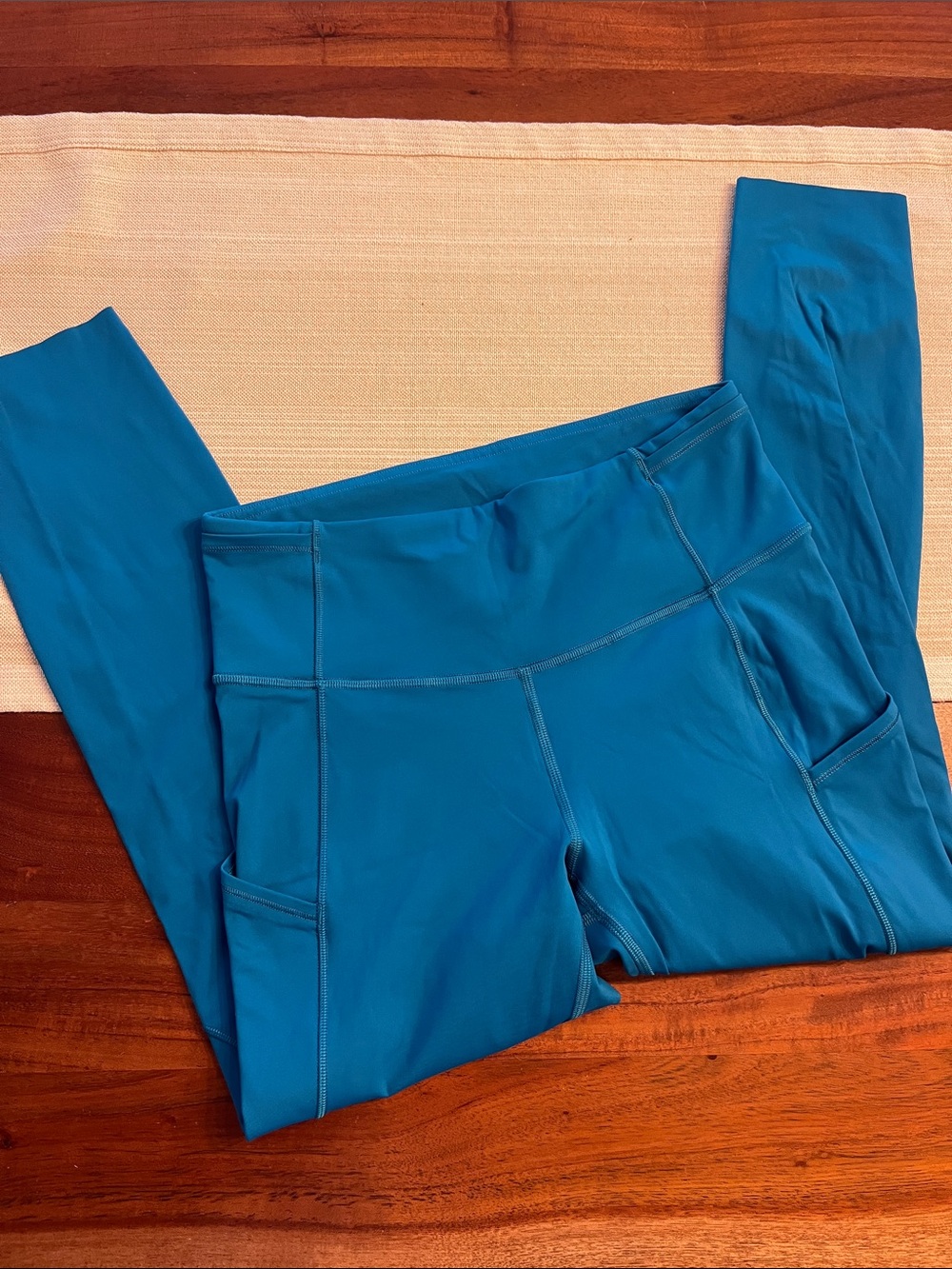 NWOT lululemon athletica Teal Pocket Leggings